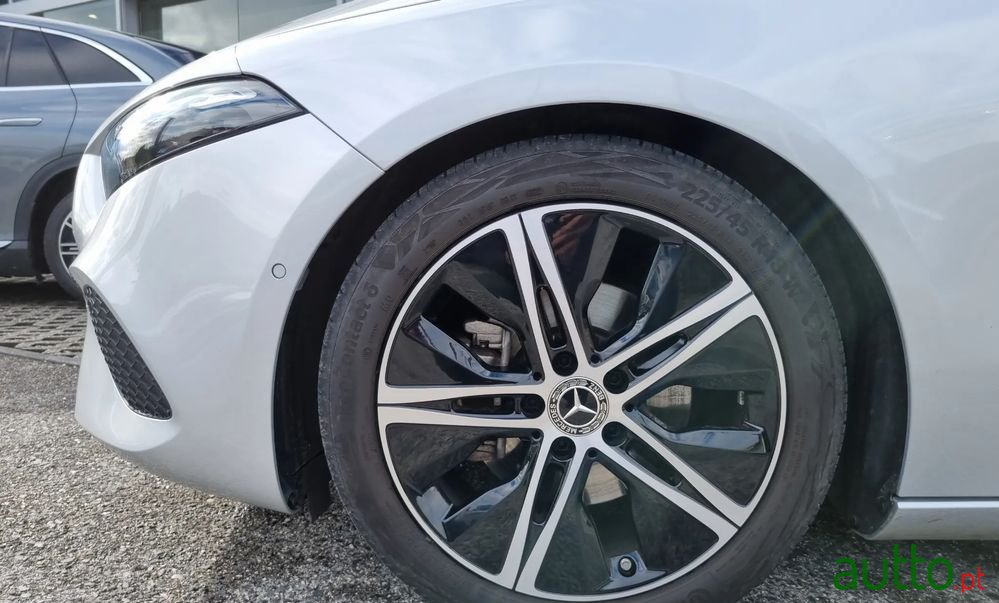 2023' Mercedes-Benz A 200 photo #5