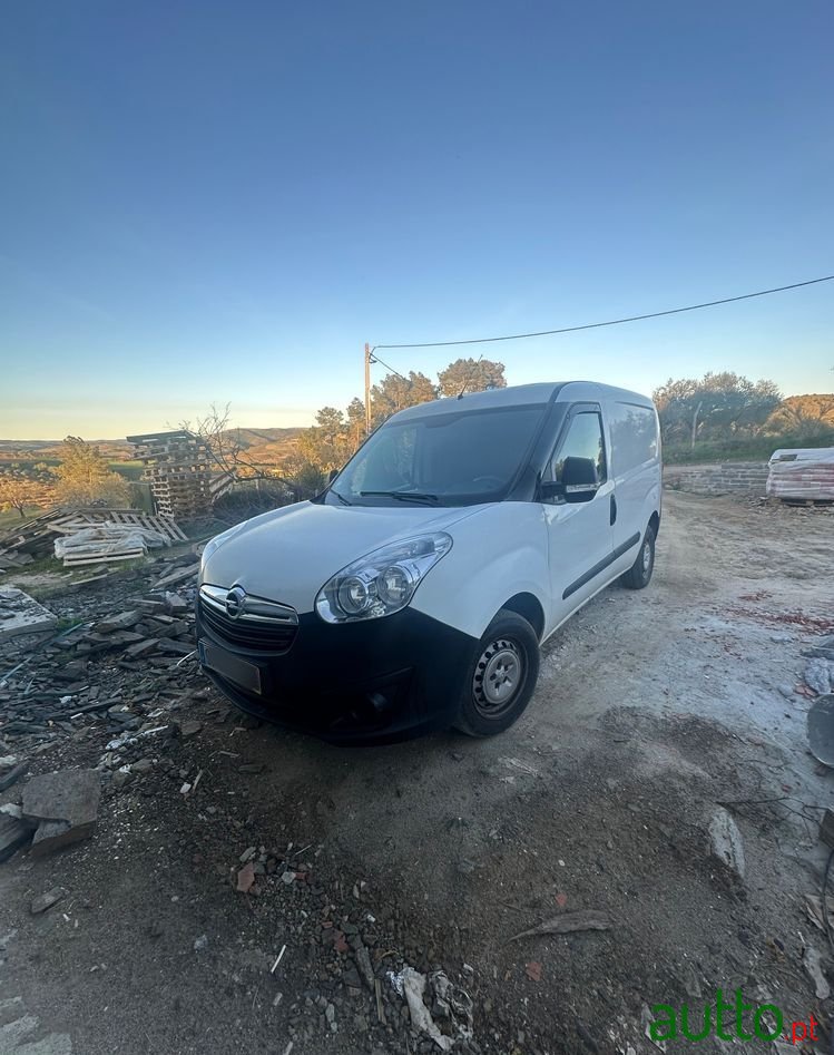 2014' Opel Combo photo #6