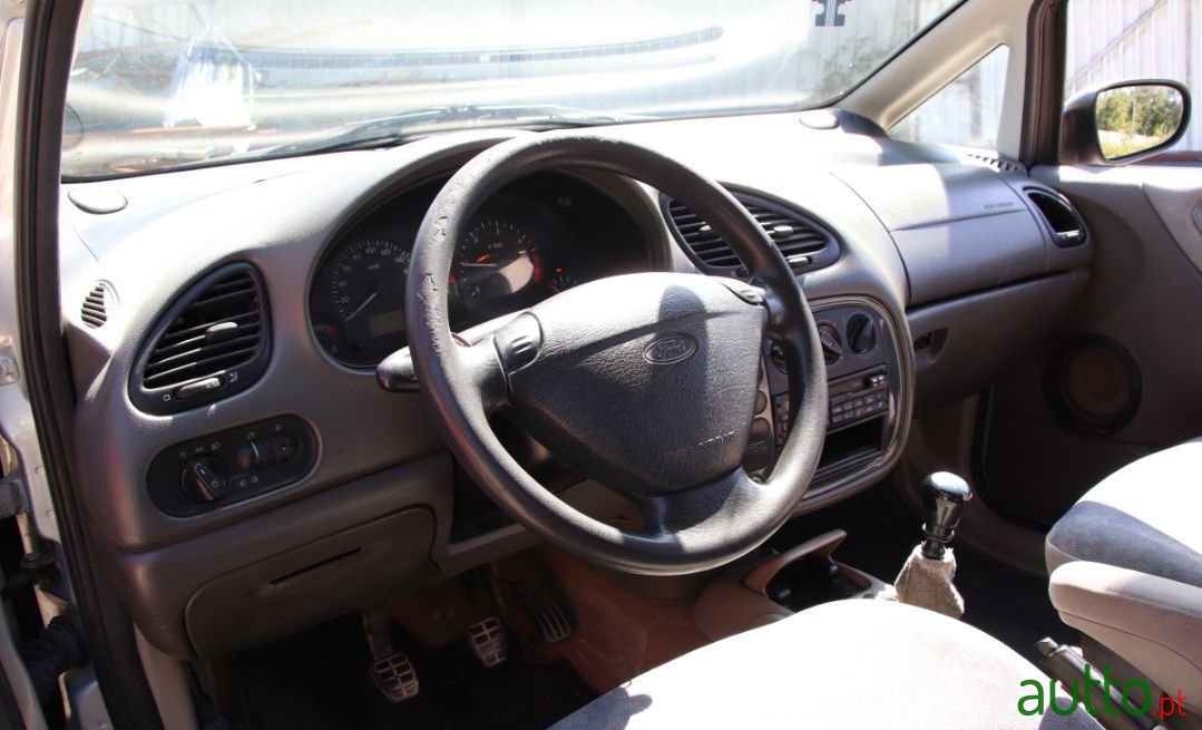 2000' Ford Galaxy photo #5