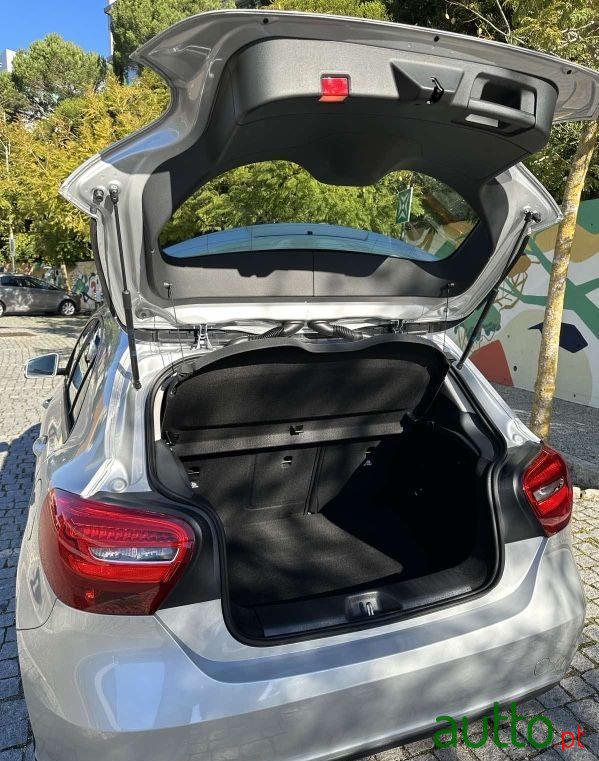 2016' Mercedes-Benz A 180 D photo #6