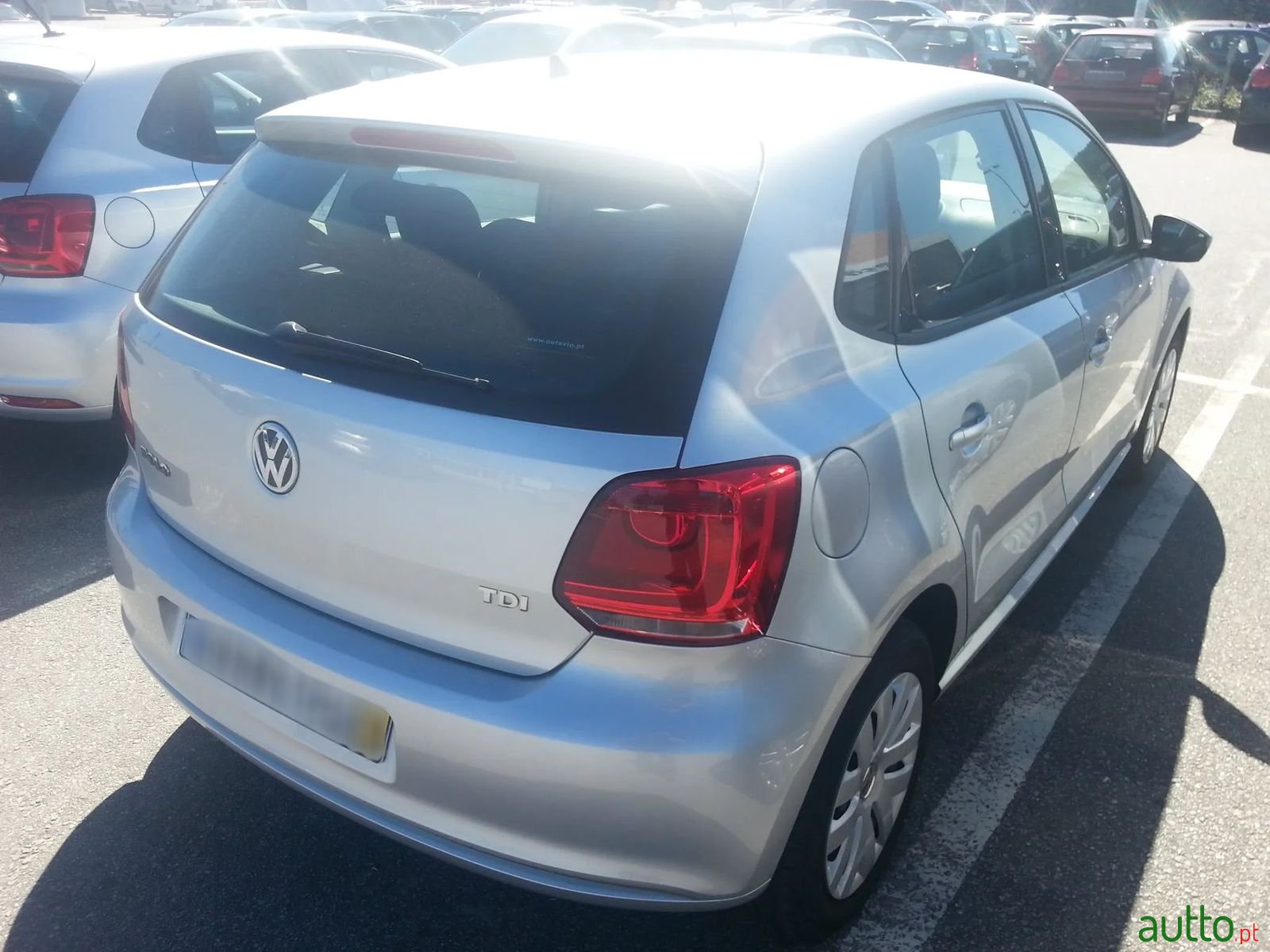 2012' Volkswagen Polo photo #1