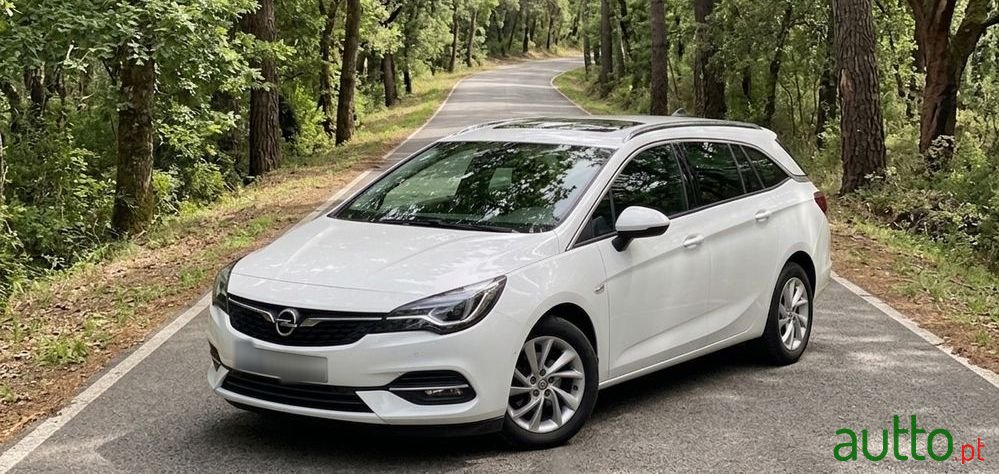 2020' Opel Astra Sports Tourer photo #1