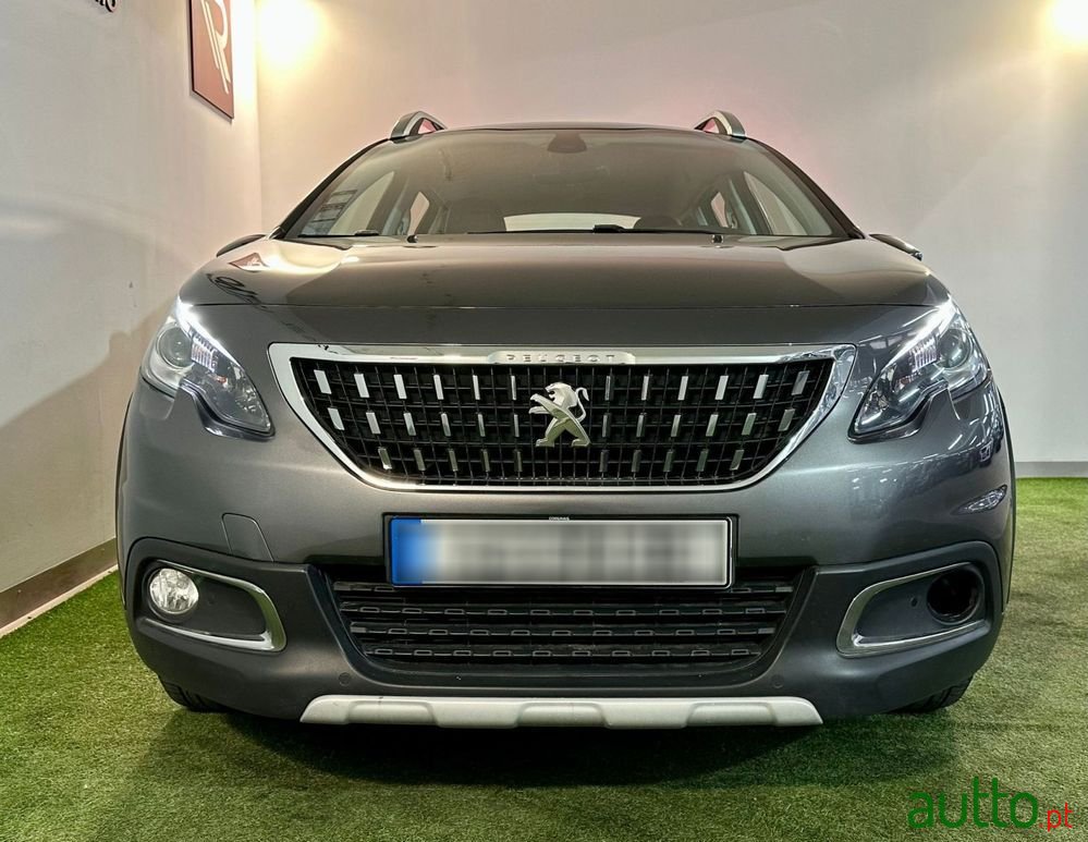 2019' Peugeot 2008 photo #3