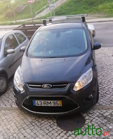 2012' Ford Grand C-MAX photo #2