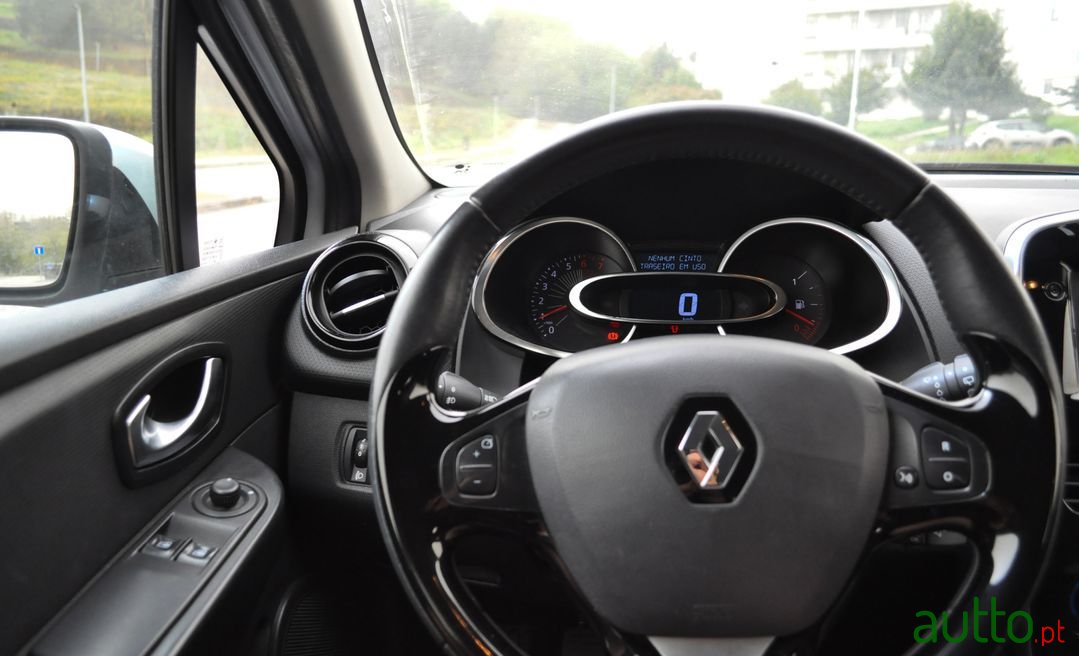 2016' Renault Clio photo #5