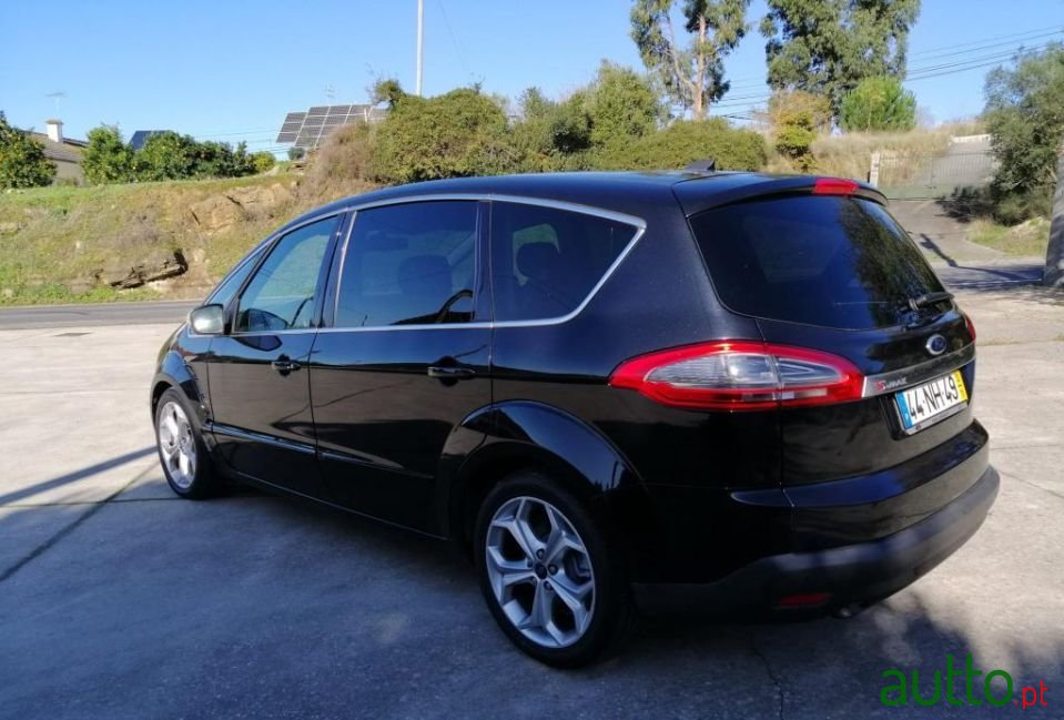 2012' Ford S-Max photo #3
