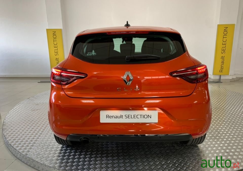 2019' Renault Clio photo #5