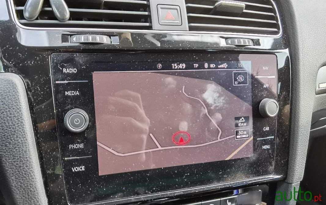 2017' Volkswagen Golf photo #6