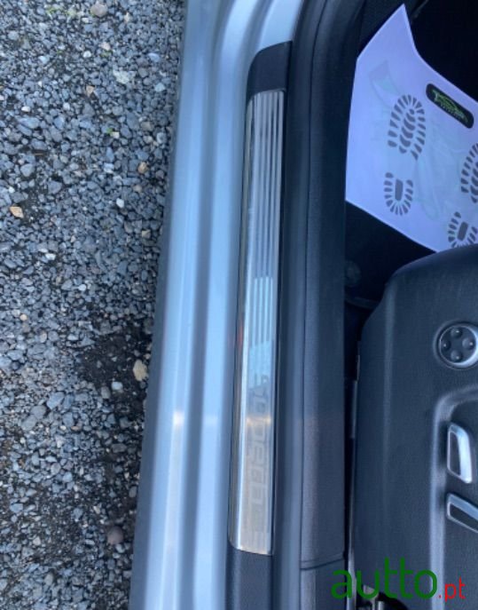 2012' Skoda Superb Break photo #5