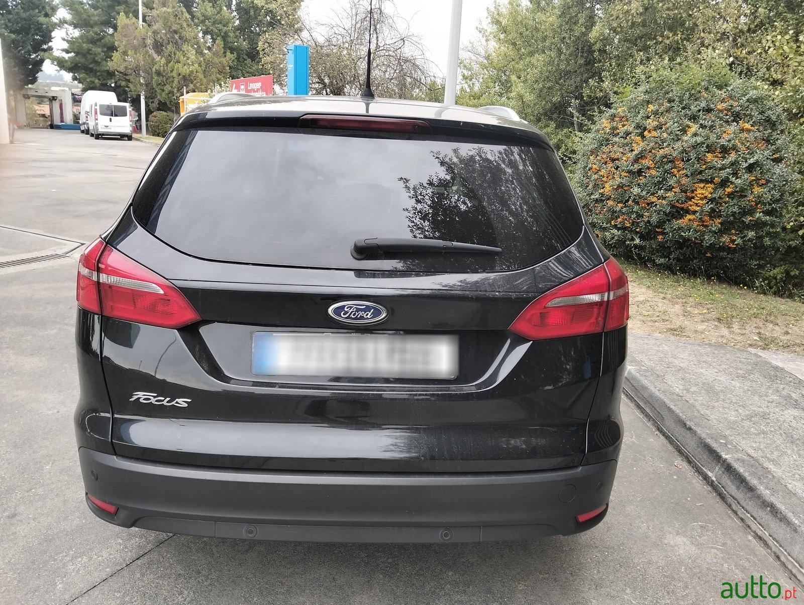 2016' Ford Focus photo #6