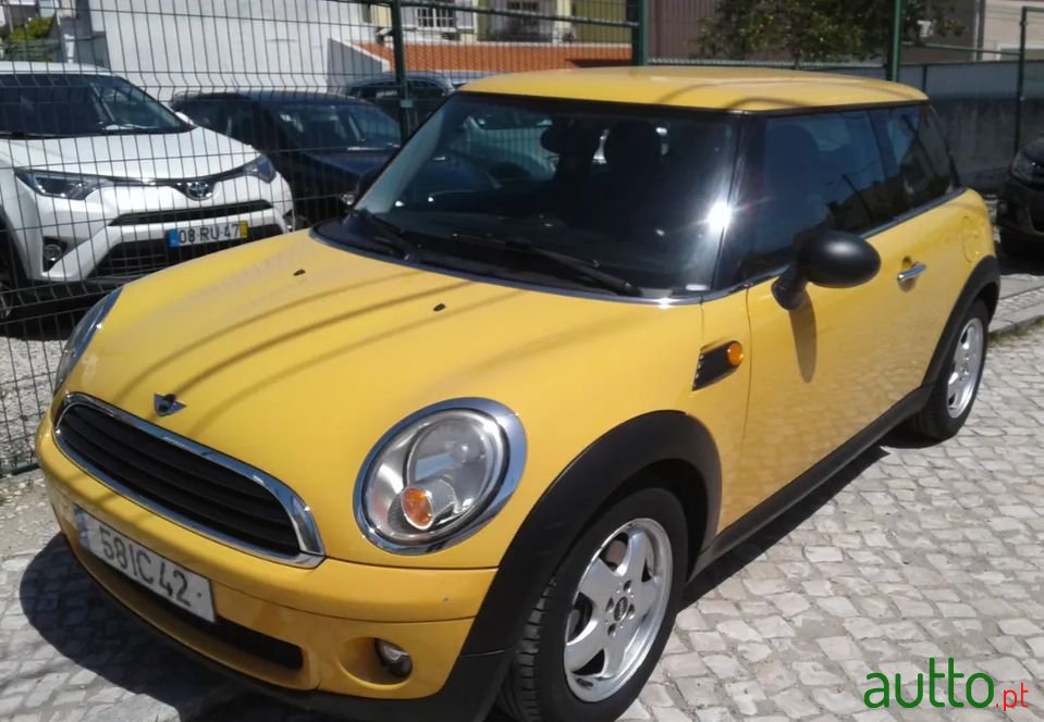2009' MINI One photo #2