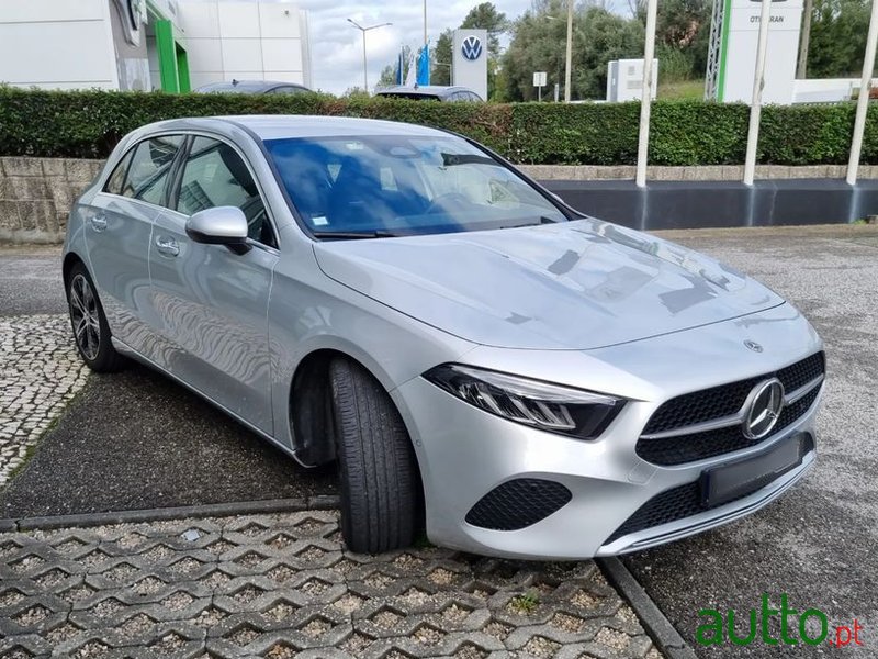 2023' Mercedes-Benz A 200 photo #3