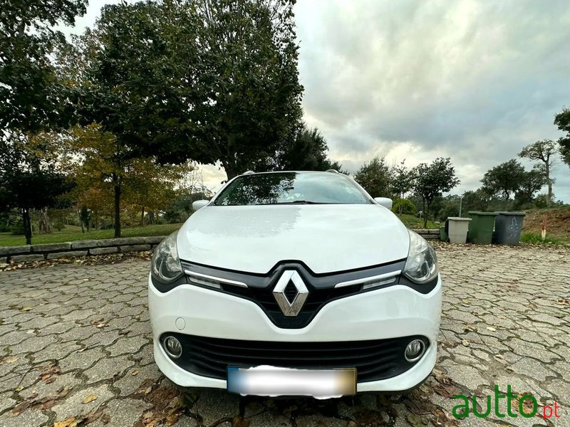 2015' Renault Clio photo #2
