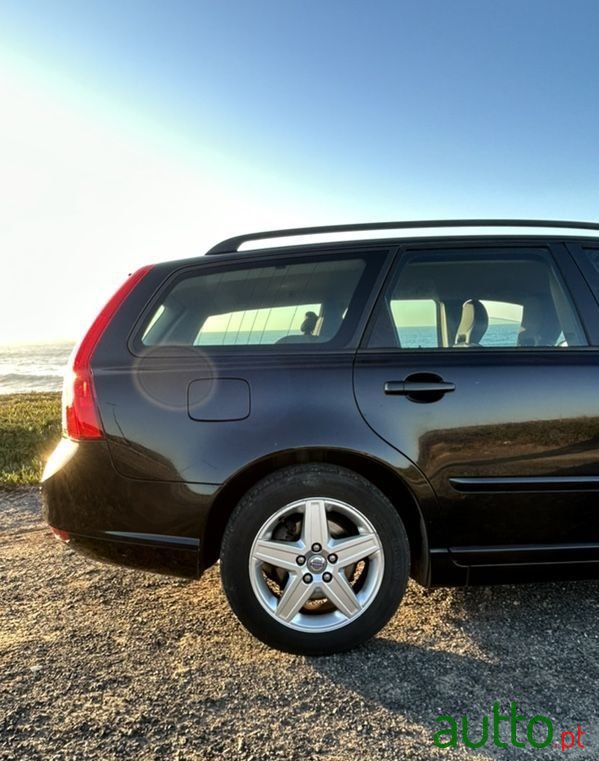 2009' Volvo V50 1.6 D Drive photo #4