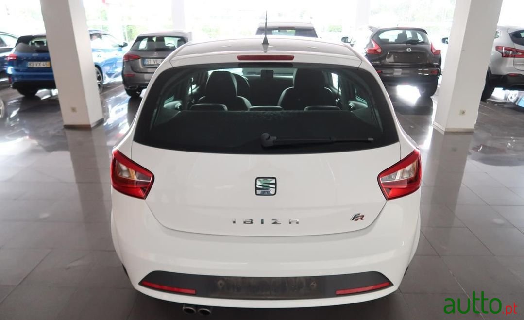 2015' SEAT Ibiza photo #5