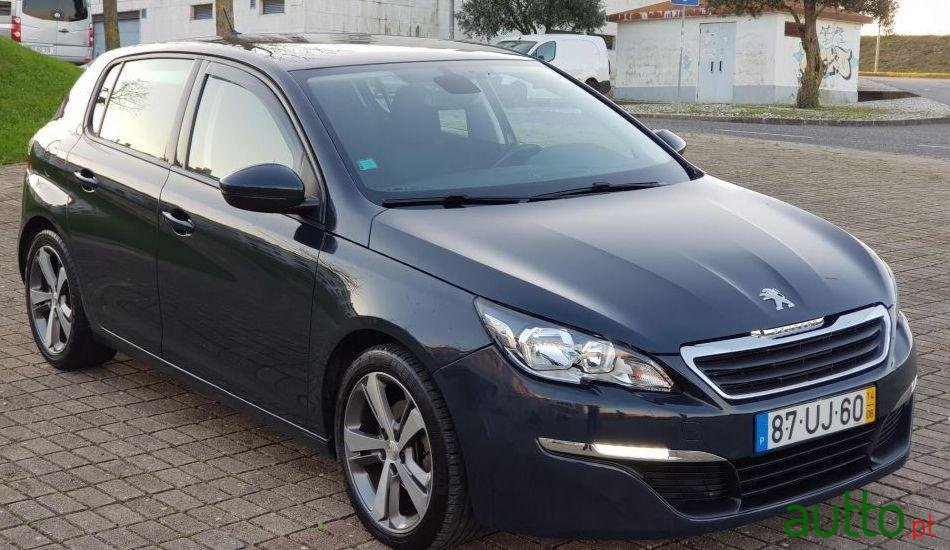 2014' Peugeot 308 photo #3