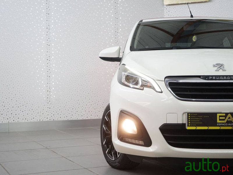 2015' Peugeot 108 1.0 E-Vti Allure photo #6