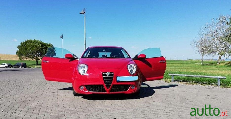 2012' Alfa Romeo MiTo photo #2
