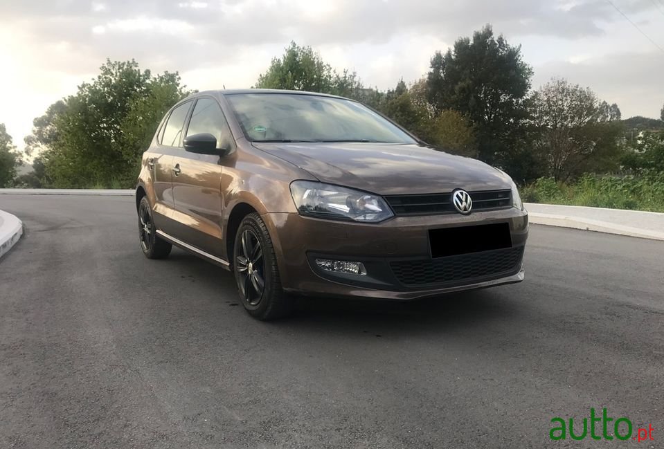 2014' Volkswagen Polo photo #1