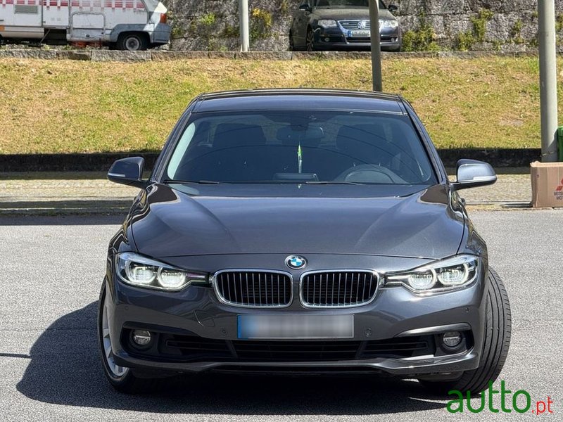 2017' BMW Série 3 photo #2