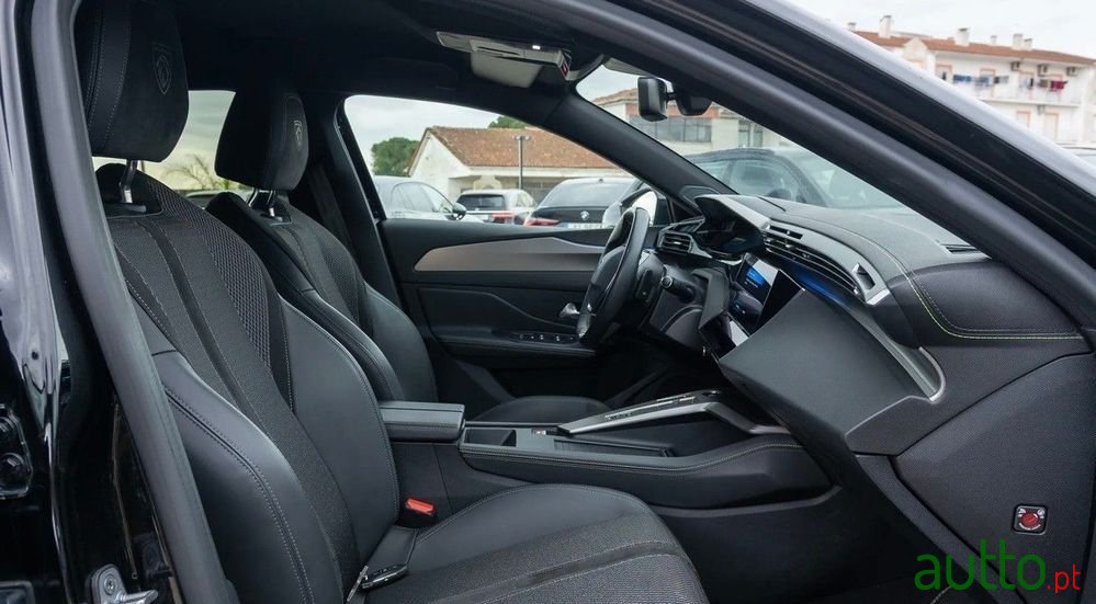 2024' Peugeot 308 photo #1