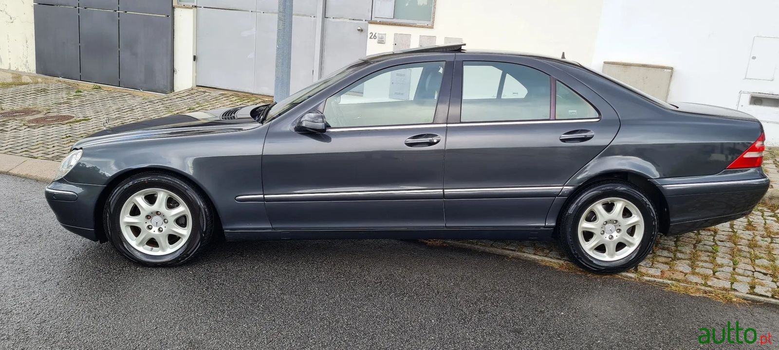 2001' Mercedes-Benz S-400 photo #3