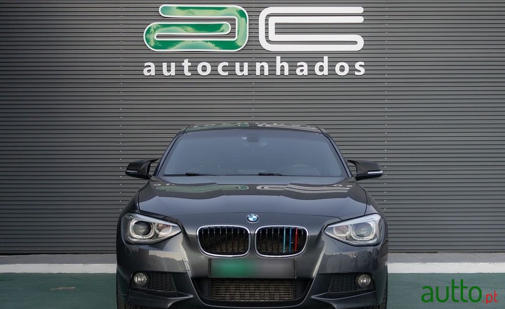 2012' BMW 120 D Pack M photo #2