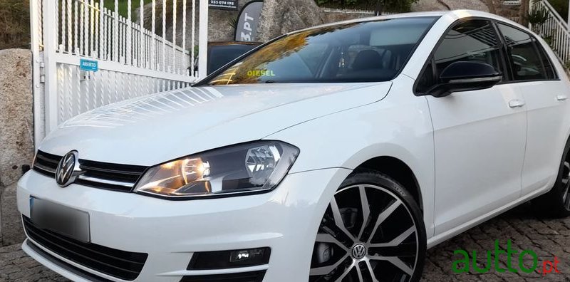 2014' Volkswagen Golf photo #1