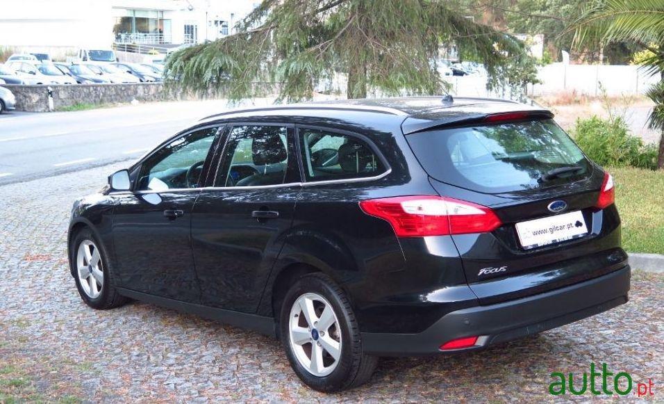 2012' Ford Focus Sw photo #1