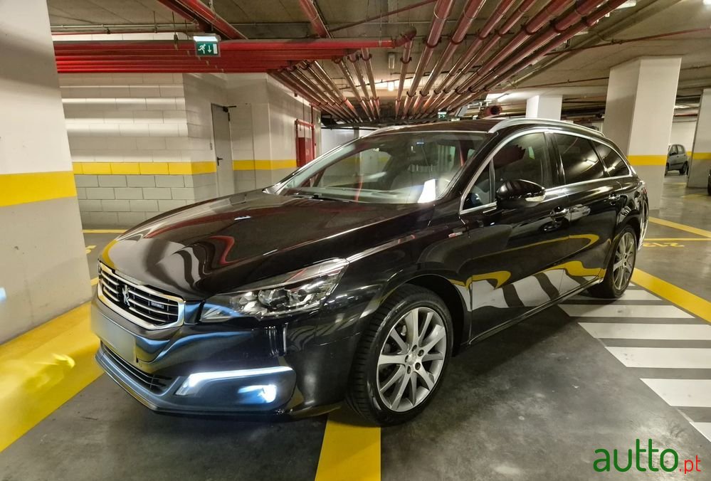 2016' Peugeot 508 Sw photo #1