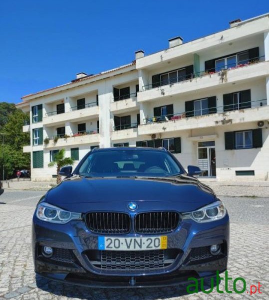 2013' BMW 320 photo #2