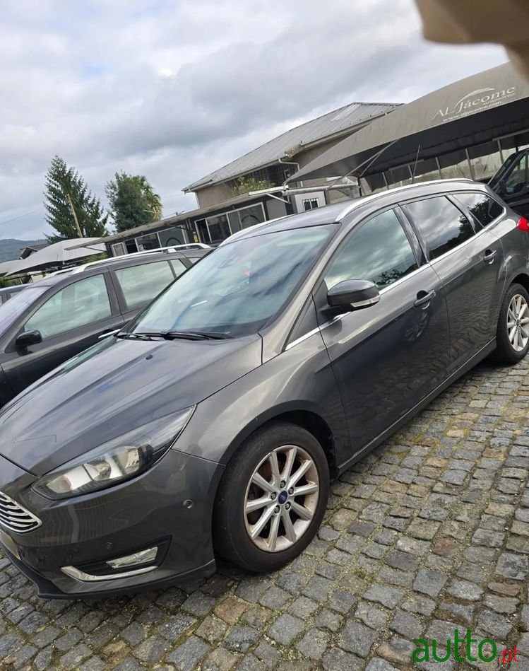 2017' Ford Focus Sw photo #1