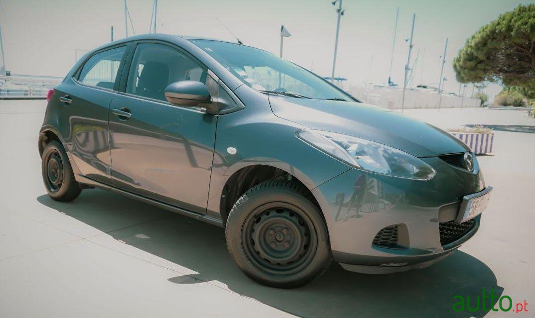 2008' Mazda 2 photo #2