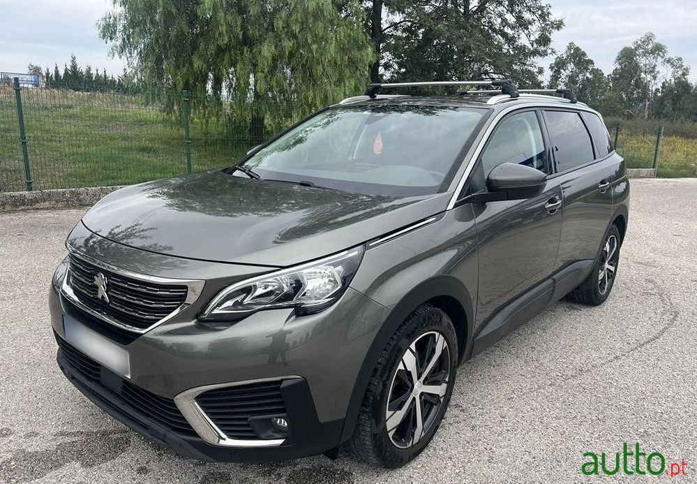 2018' Peugeot 5008 photo #5