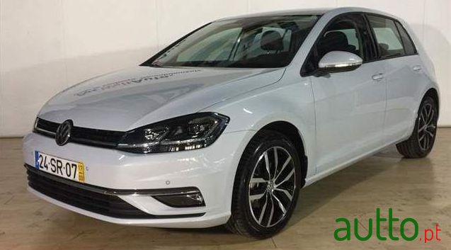 2017' Volkswagen Golf 1.6 Tdi Confortline photo #2