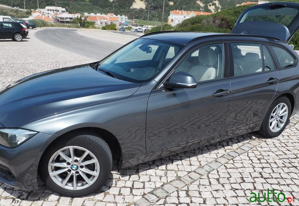 2016' BMW 318 photo #1