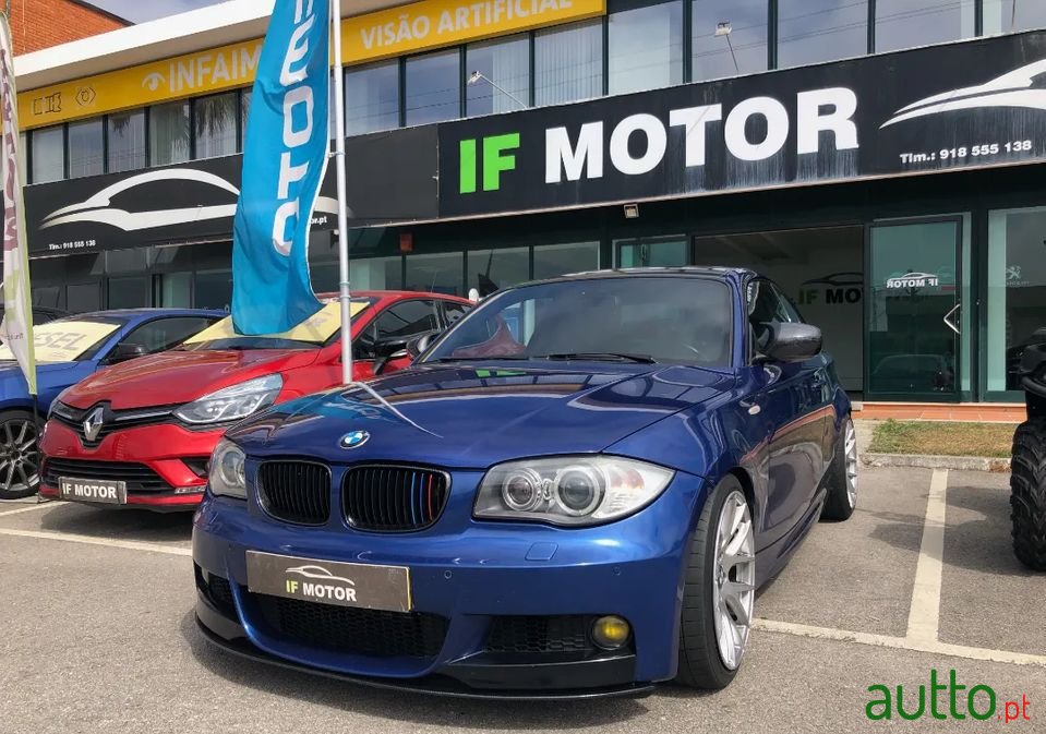 2011' BMW 120 photo #1