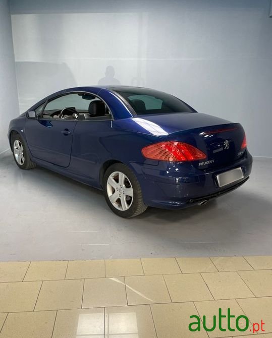 2005' Peugeot 307 photo #2