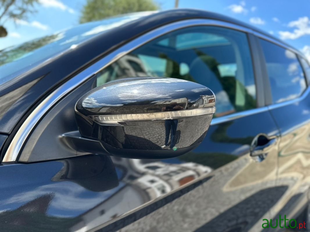 2015' Nissan Qashqai photo #5