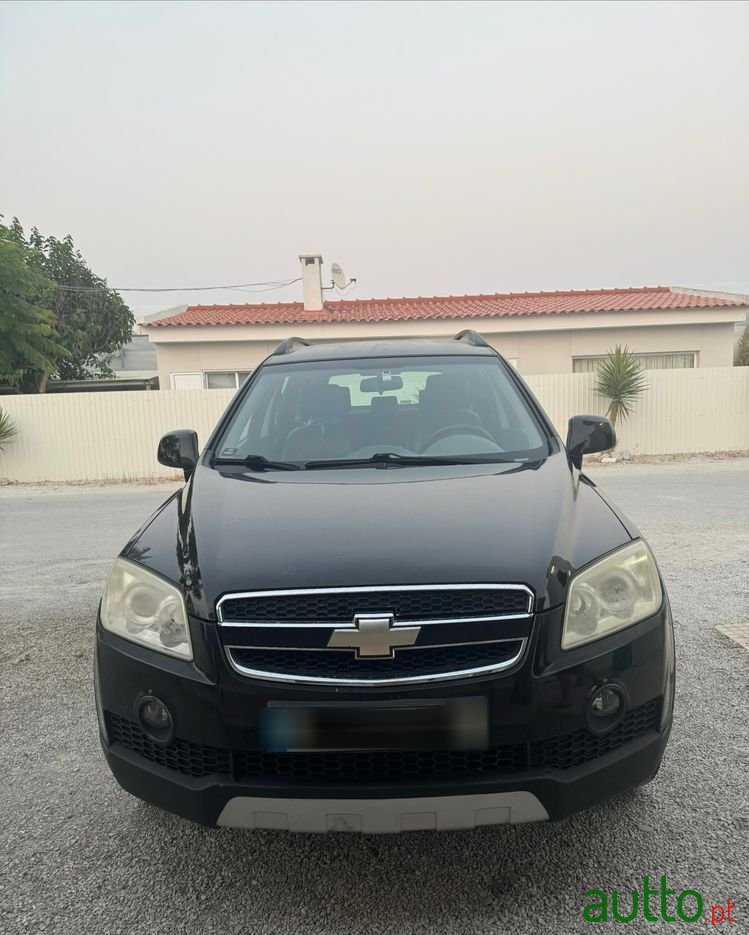 2007' Chevrolet Captiva 2.0 Vcdi Seven 7L photo #5