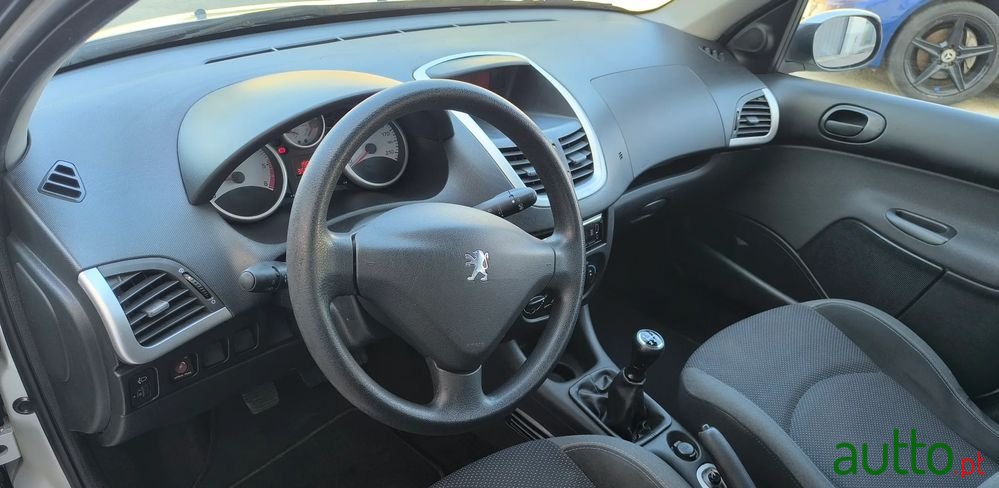 2009' Peugeot 206 1.4 Hdi Trendy photo #6