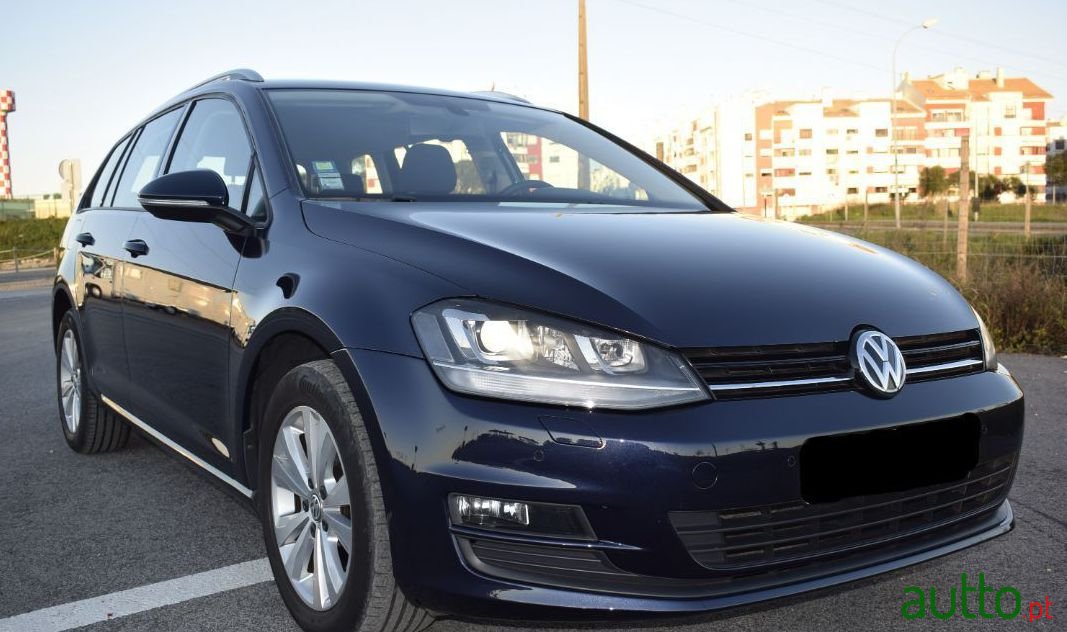 2015' Volkswagen Golf Variant photo #3