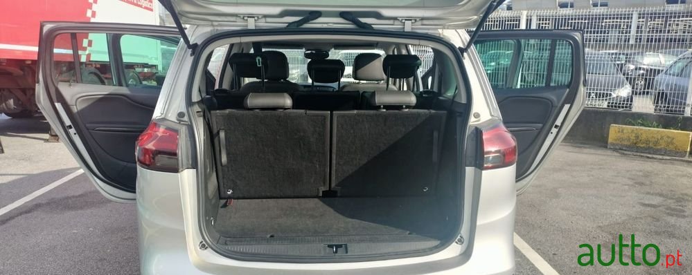 2018' Opel Zafira photo #6