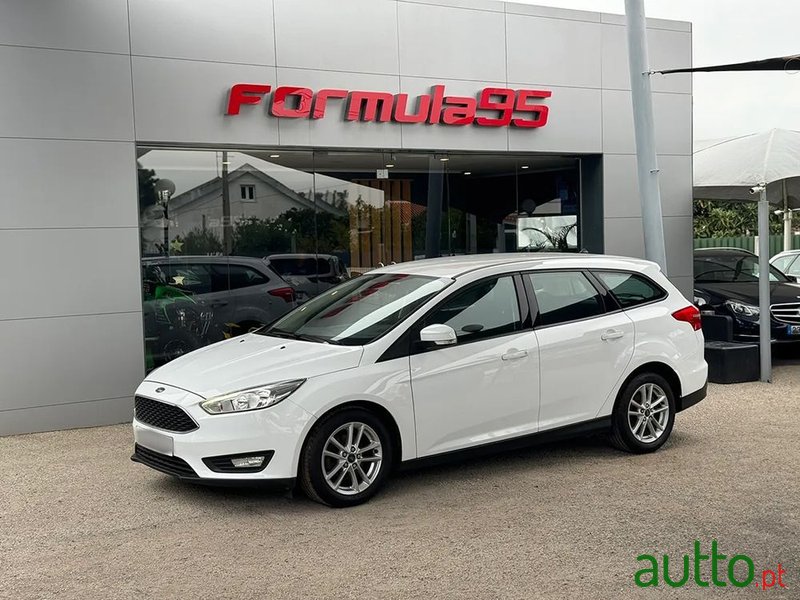 2017' Ford Focus Sw photo #1