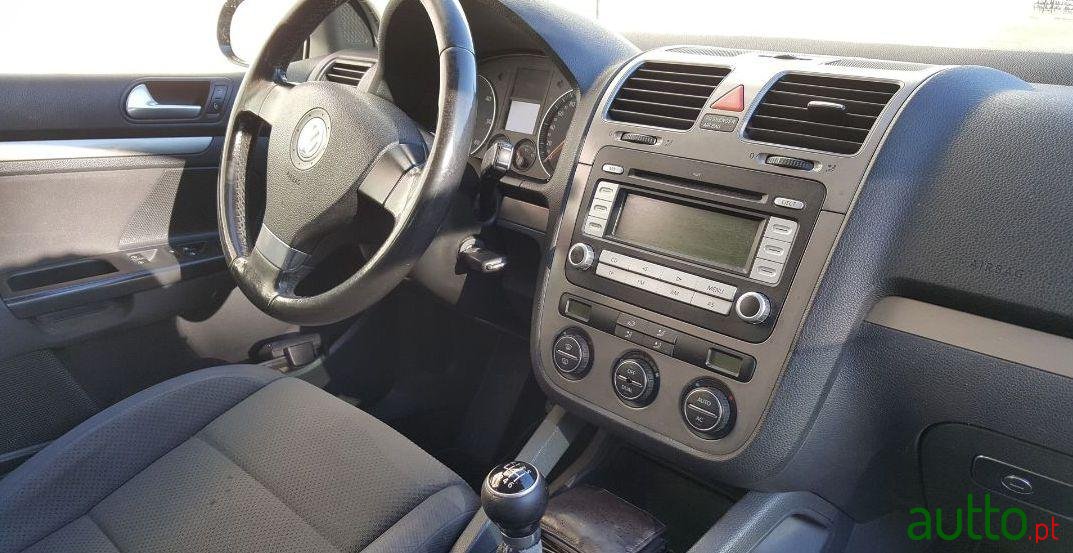 2007' Volkswagen Golf 1.9 Tdi Confortline photo #2