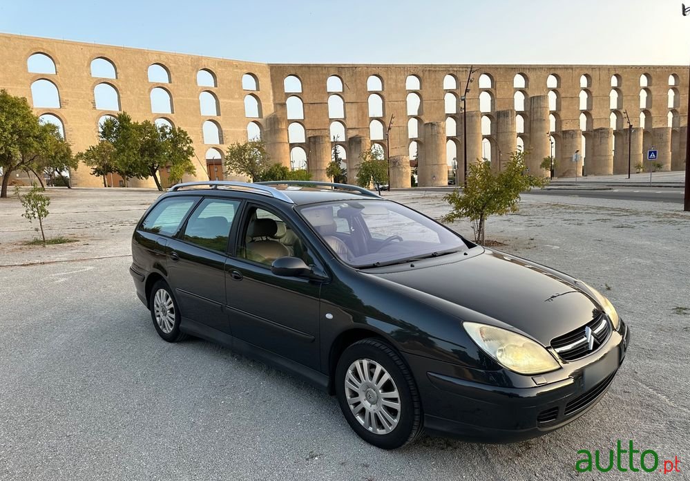 2004' Citroen C5 Tourer photo #1