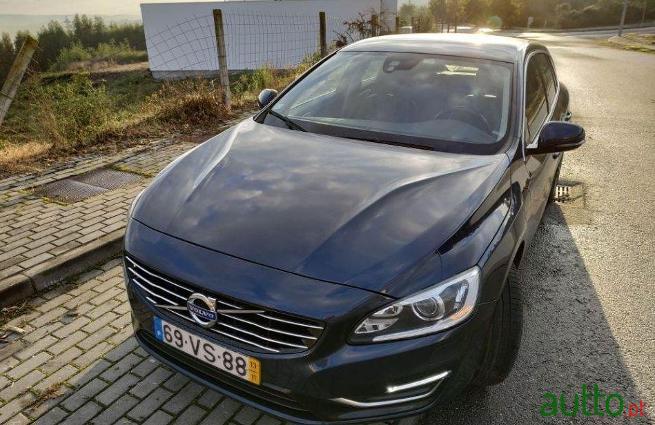 2013' Volvo V60 photo #2