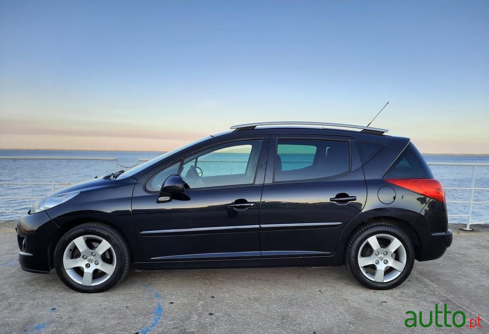 2012' Peugeot 207 Sw photo #3