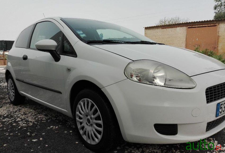 2009' Fiat Grande-Punto 1.3 Multijet photo #1