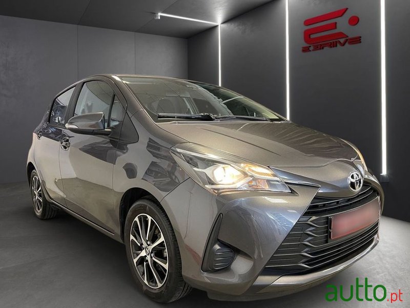 2019' Toyota Yaris photo #2